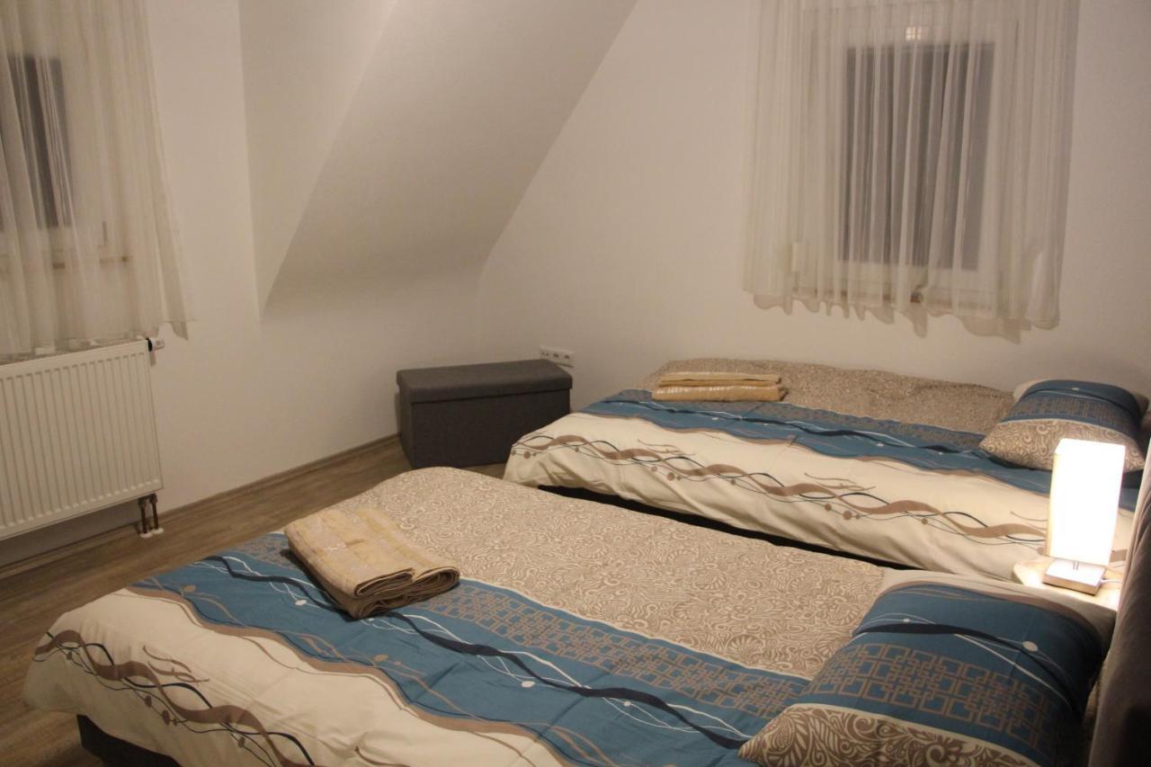 Ermis Apartments Метцинген Экстерьер фото