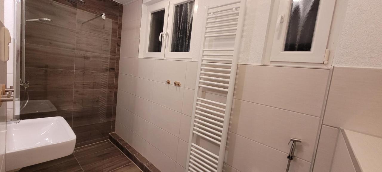 Ermis Apartments Метцинген Экстерьер фото